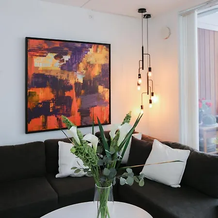 High-end With Balcony & Parking Apartman *